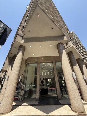 Exterior detail - VR Suite (Santiago)