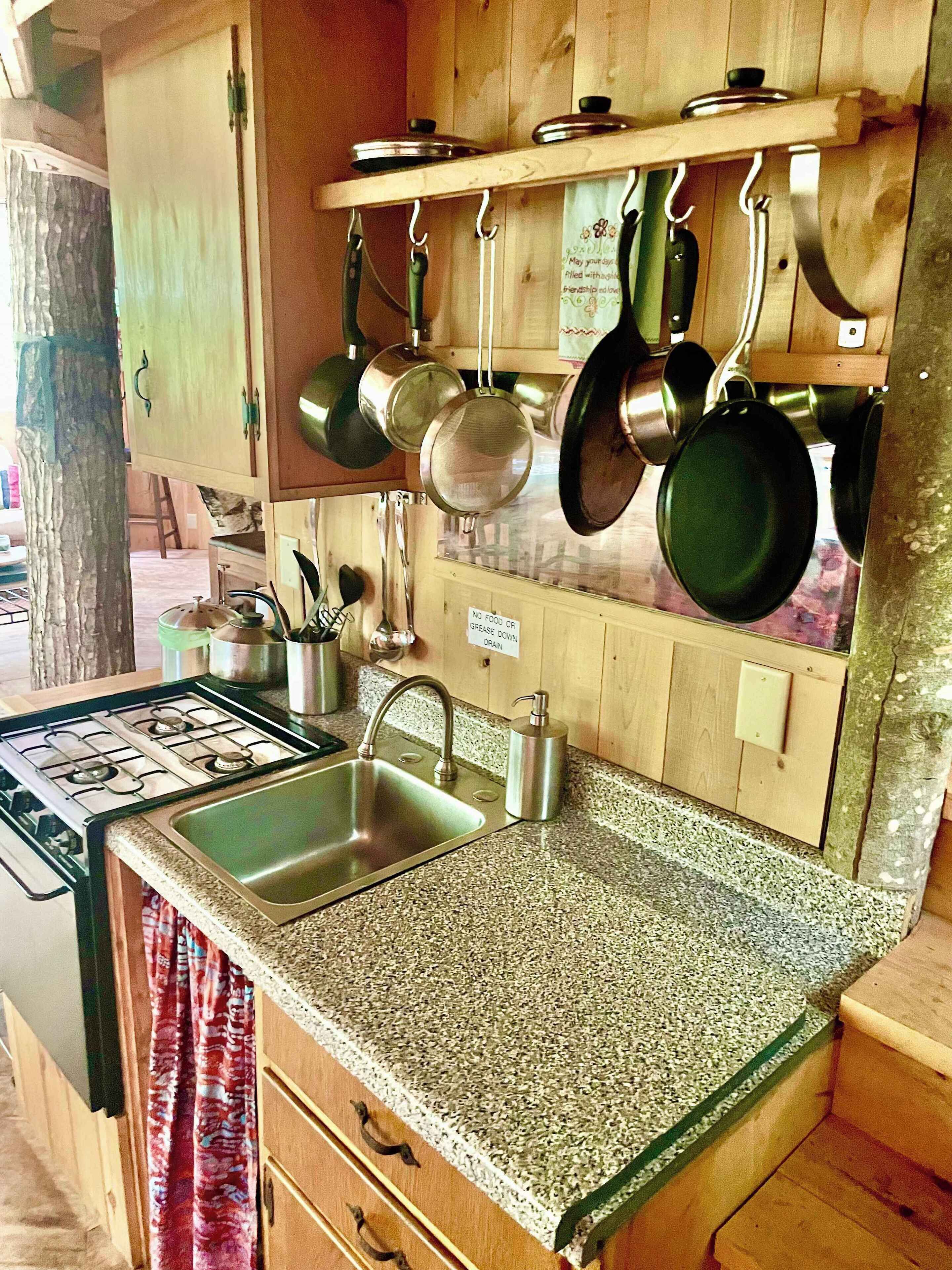 炉灶、茶具/咖啡用具、厨具/餐具、餐桌