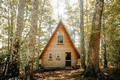 Pet-Friendly Island A-Frame w/ Lake Access