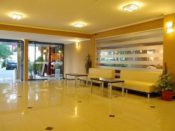 Lobby - Hotel Pliska (Nessebar)