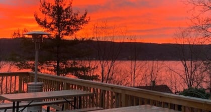 5 BEDROOM HOME w/ dock and hot tub