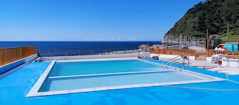Casa do Sanguinho - Faial da Terra. Nature on the doorstep, trails and the sea.