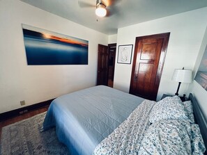 In-room safe, desk, iron/ironing board, free WiFi