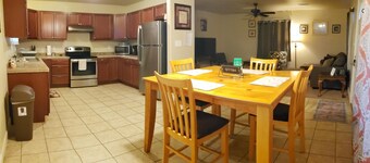 4 blocks from New Mexico Military Institute and Main Street
