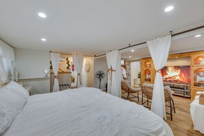 4 Schlafzimmer, Schreibtisch, Bügeleisen/Bügelbrett, Reisekinderbett