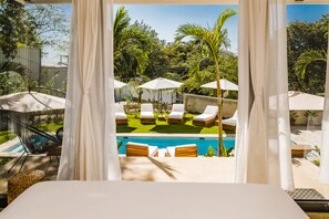 Premium bedding, memory-foam beds, in-room safe, blackout curtains - L'Avventura Boutique Hotel (Tamarindo)