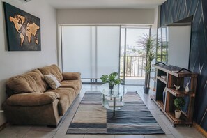 Smart TV, tenis de mesa y libros 