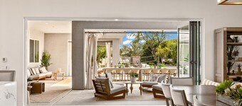 Stunning Desert Villa — 9 bedrooms! Sleeps 20