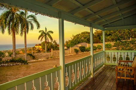 Traditional Cottage | Terrace/patio. Sunshine Lodge- Your Home Away From Home