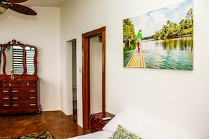 Villa – panorama, 3 soverom, sjøutsikt, ved fjell | Individuelt dekorert, individuelt innredet og blendingsgardiner