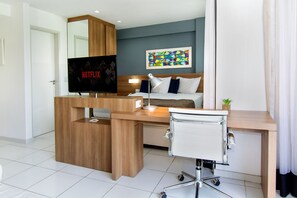 1 chambre, bureau, Wi-Fi gratuit, draps fournis