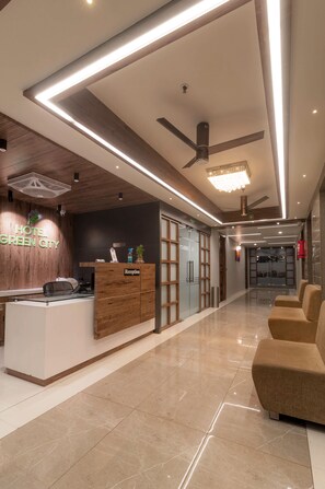 Reception - Hotel Green City (Gandhinagar)