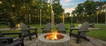 Cozy Poconos Cabin in the Pines | Firepit & Pickle