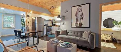 TV, fireplace, offices