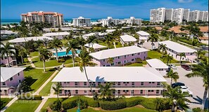 Exterior - Fully remodeled 1/1 apartment (Marco Island)