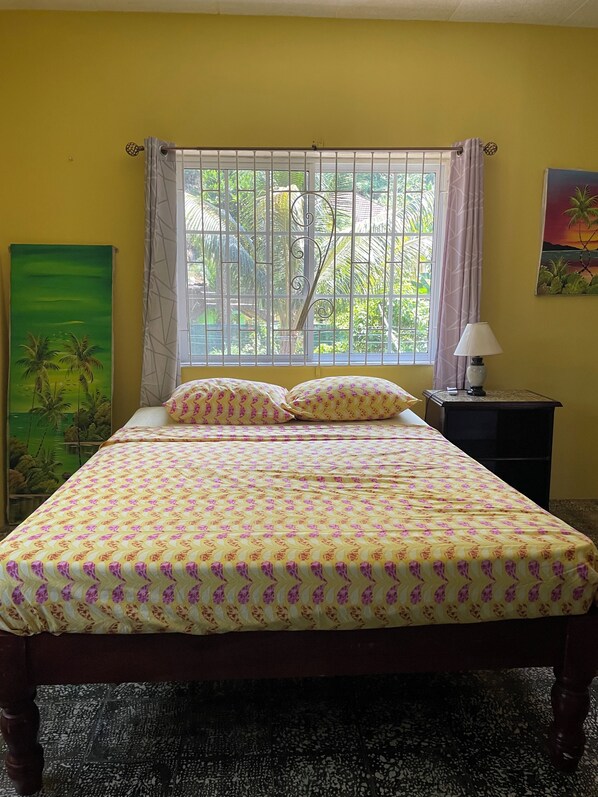 2 bedrooms, WiFi, bed sheets