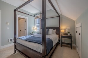 3 Schlafzimmer, Schreibtisch, Bügeleisen/Bügelbrett, kostenloses WLAN