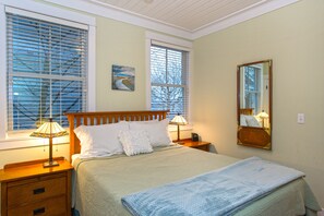 2 عدّة غرف نوم ومكتب ومكواة/لوح كي وواي فاي مجانًا