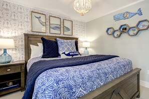 5 bedrooms, iron/ironing board, free WiFi, bed sheets