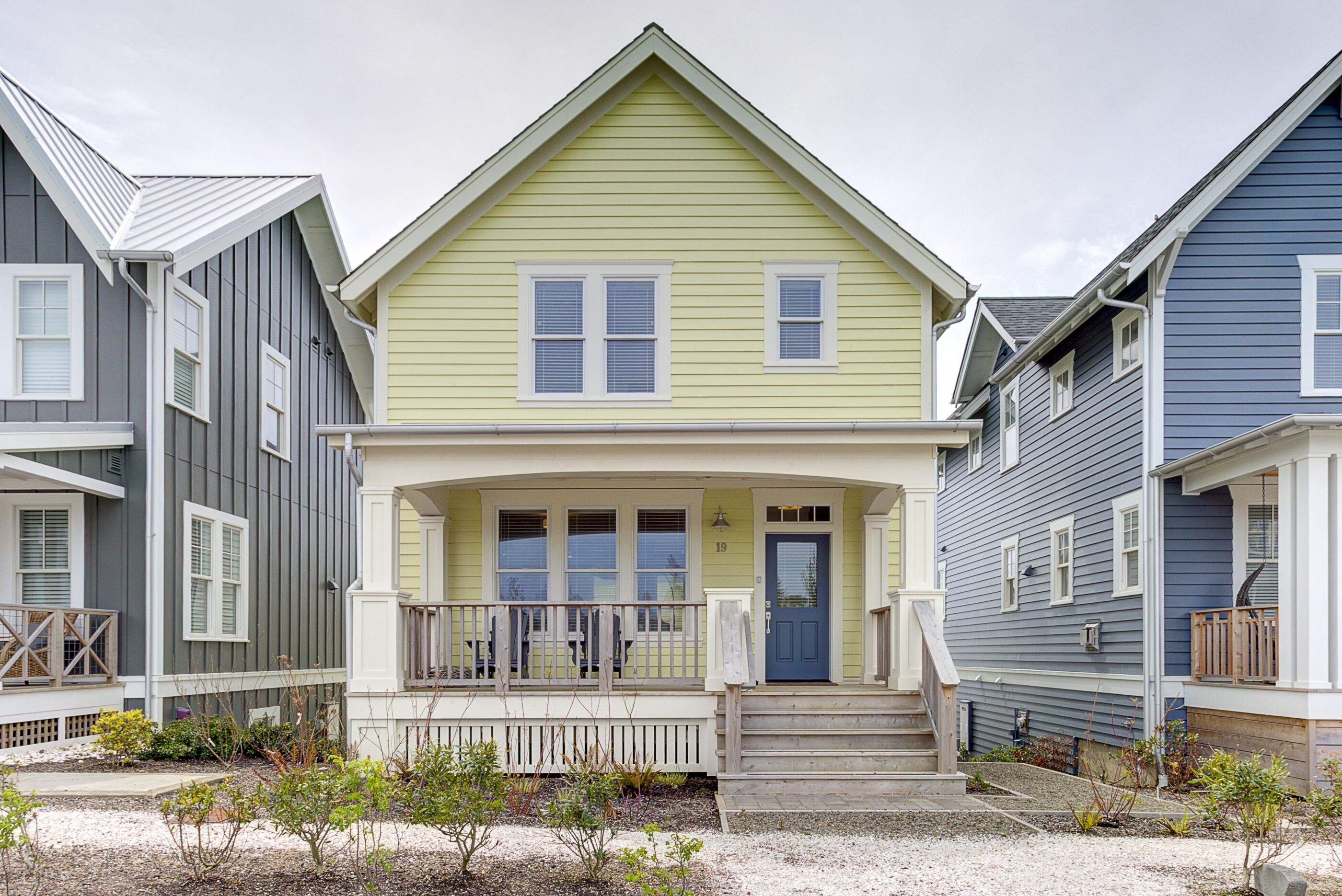 Seabrook's Cascadia, a charming 4-bedroom home in the Farm District!