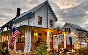 Exterior - Seabrook's Cedarbrook Cottage: Hot Tub & Dog Friendly! (Pacific Beach)