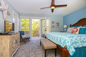 3 bedrooms, iron/ironing board, free WiFi, bed sheets - *NEW* Clifford House: Dog Friendly & Hot Tub (Pacific Beach)