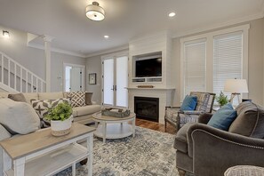 TV, peis, videospill og DVD-spiller