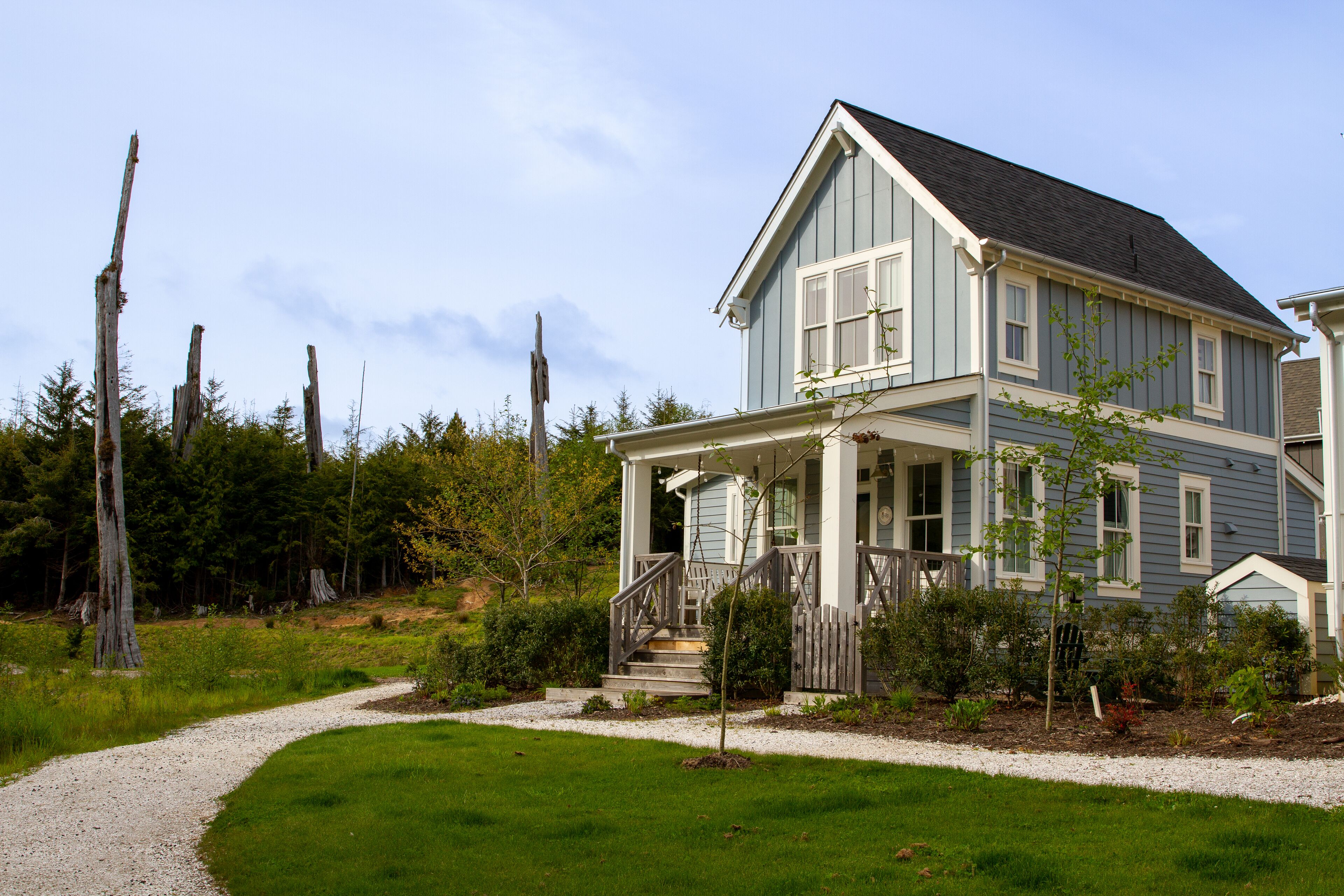 Seabrook's Creekside Cottage, a cozy 3-bedroom home!