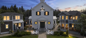 Seabrook's Fish Tales is a truly amazing townhome with spectacular views!
