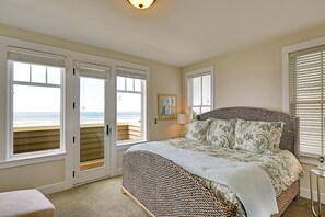 4 bedrooms, desk, iron/ironing board, free WiFi