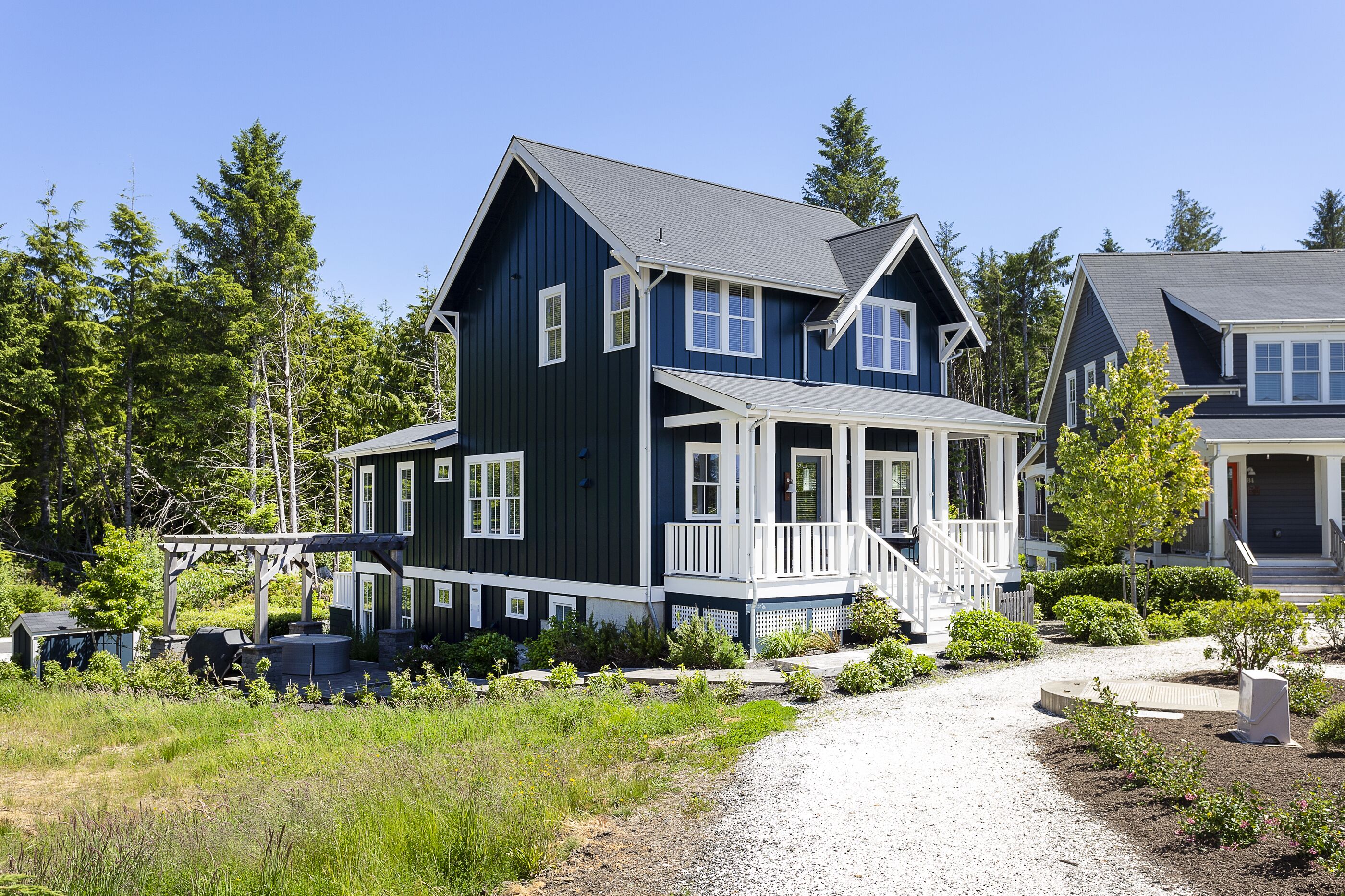 *NEW* Seabrook's Innisfree: Hot Tub & Dog Friendly!
