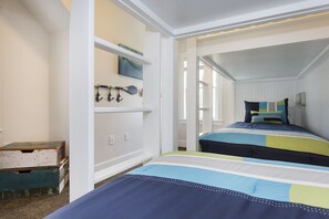 3 bedrooms, iron/ironing board, free WiFi, bed sheets - *NEW* Into the Mystic: Oceanfront, Hot Tub, Dog Friendly! (Pacific Beach)