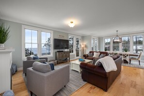 تلفزيون، مدفأة، ألعاب فيديو