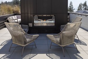 Terrace/patio - New* Seabrook's Loft E Goals, a refined and relaxed home in Town Center! (Pacific Beach)