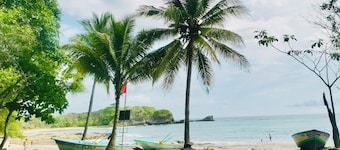 Lovely rental unit in Nosara, steps from the beach