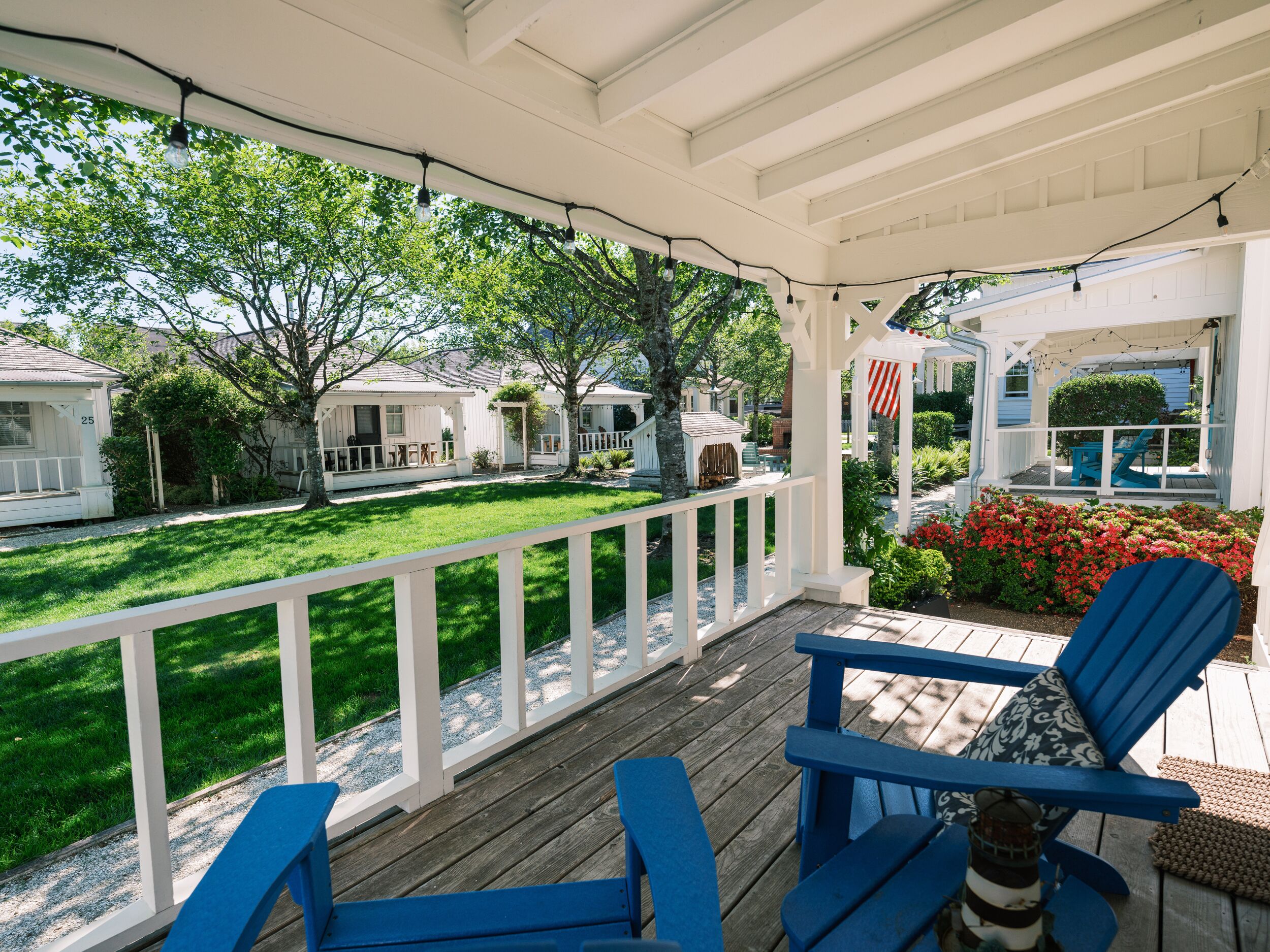 Seabrook's Periwinkle Cottage, a cozy 2-bedroom home!