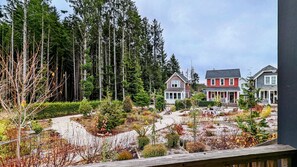 المنطقة المحيطة بالمنشأة