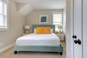 2 bedrooms, desk, iron/ironing board, free WiFi