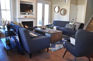 Interior - *NEW* Seabrook's Sea to Shining Sea: Dog Friendly (Pacific Beach)