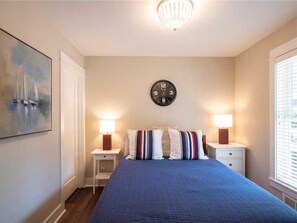 3 soverom, strykejern/-brett, wi-fi (inkludert) og sengetøy