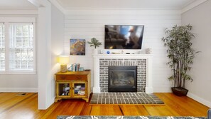 Interior - Seabrook's Shore to Please, a spacious, dog-friendly home! (Pacific Beach)