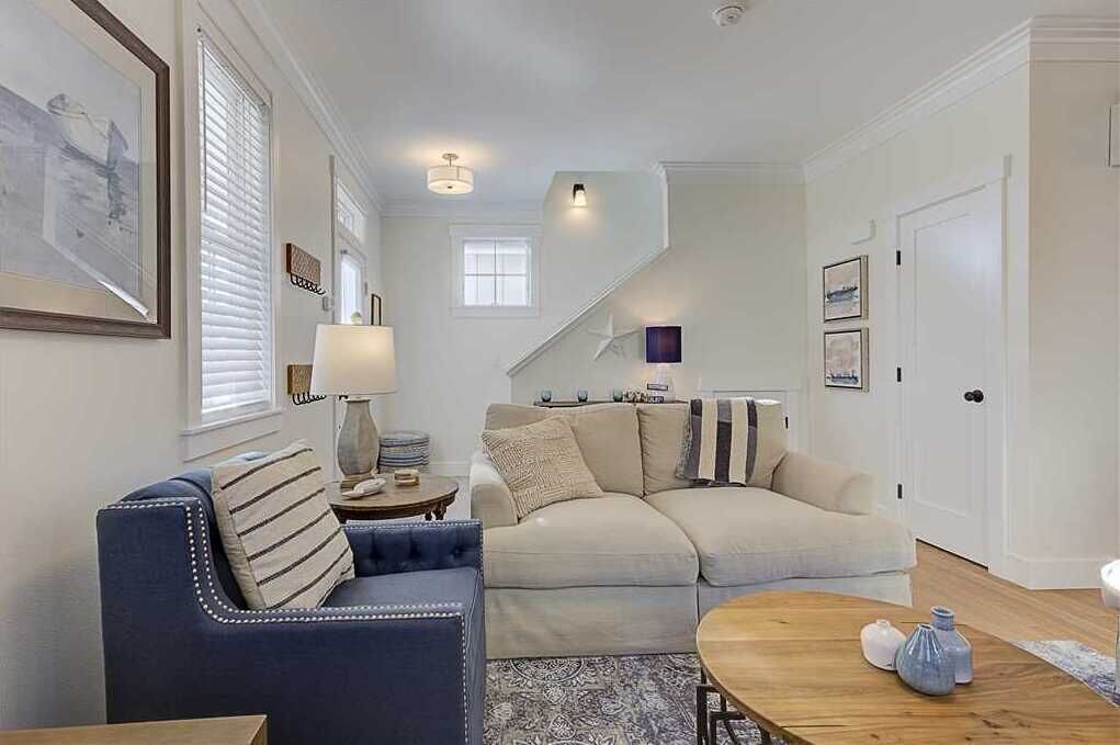 *New* Seabrook's Silver Seadream: Hot Tub, Dog Friendly! - Pacific Beach, WA