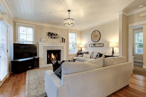 TV, fireplace, DVD player, offices