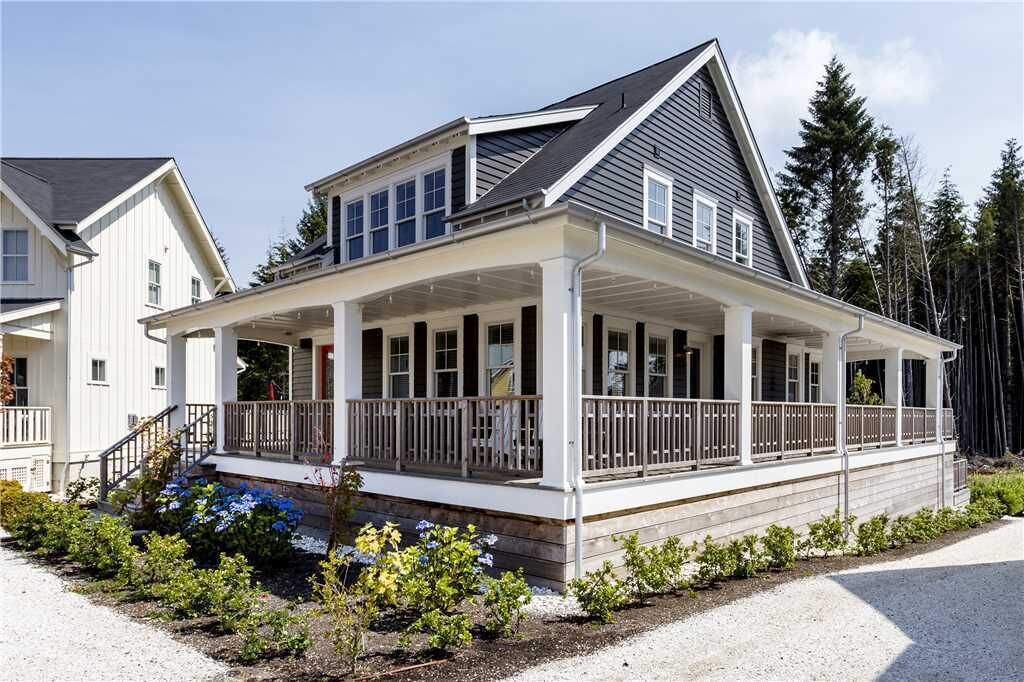 *New* Seabrook's The Big Chill: Hot Tub!
