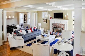 TV, fireplace, DVD player