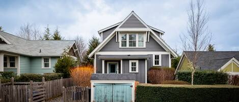 المنشأة من الخارج