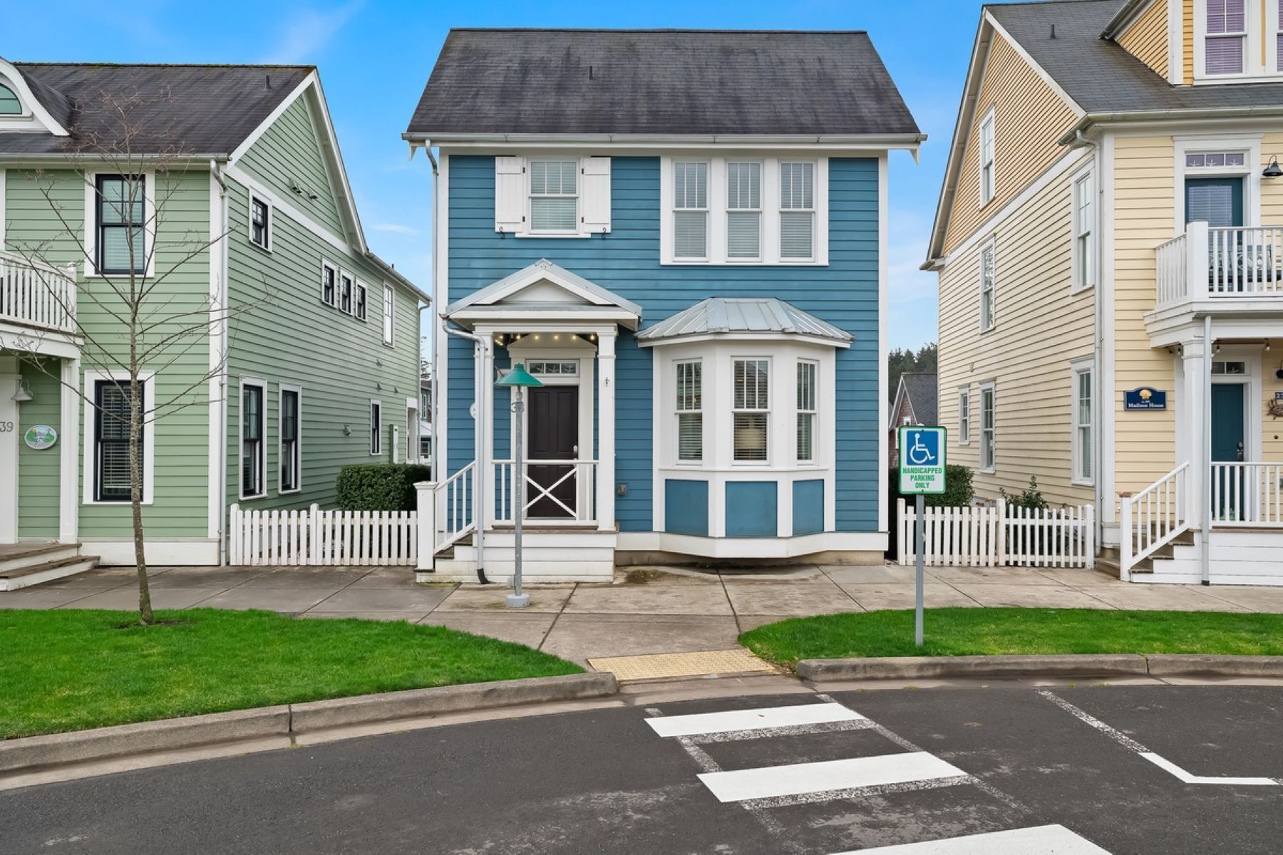 *New* Seabrook's Whiskey Me Away: Hot Tub, Close to Town Center