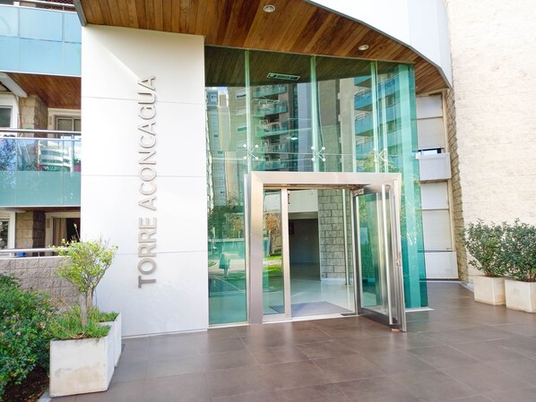 Exterior detail - Beautiful condo with Swimming Pool  and 24/7 security (Córdoba)