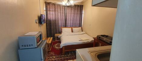 Free WiFi, bed sheets