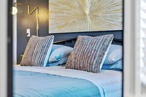 6 chambres, fer et planche à repasser, Wi-Fi, draps fournis